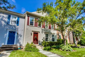Cozy 3-bedroom townhome in Fairfax